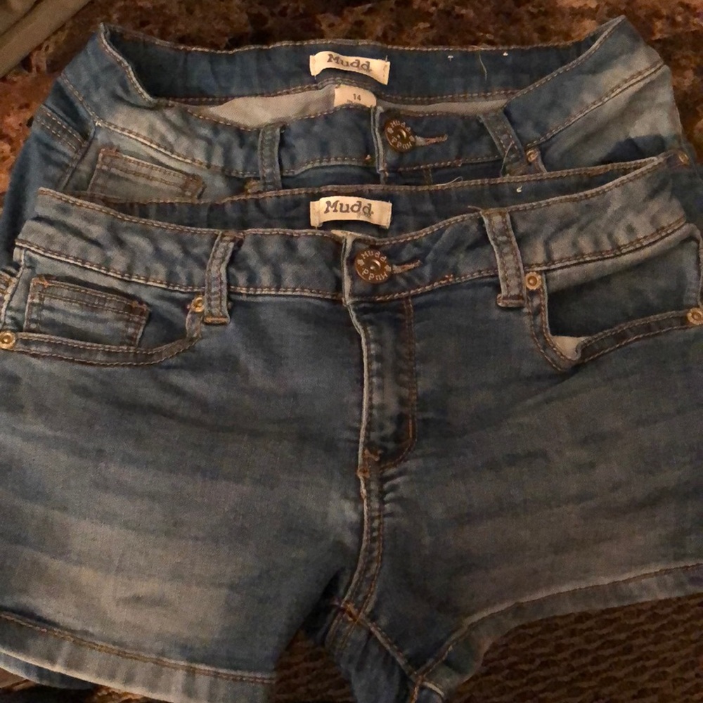 Adjustable waist denim shorts
